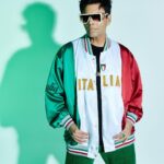 Karan Johar Instagram - Let me just flag this off… styled by @ekalakhani 📷 @sheldon.santos