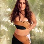 Kareena Kapoor Instagram - Falling prey to @pumaindia 😉🤎 Check out the latest AW22 styles through the link in the bio. #PUMAXKAREENA