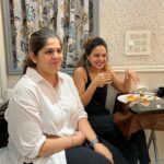 Kareena Kapoor Instagram - What happens in the vanity van… stays in the vanity van and our hips 🤣🤣🤣