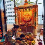 Kareena Kapoor Instagram - 🧡🙏