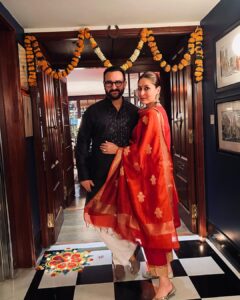 Kareena Kapoor Instagram - This is Us ❤️ From mine to yours… Happy Diwali friends ❤️ Stay Blessed ❤️