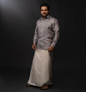 Karthi Instagram - Nothing like our traditional veshti for a very personal and memorable event. #PS1 Audio and Trailer Launch
 
Shirt: @studio24_bespoke
Veshti: @houseoftuhil

Styled by @ekalakhani
Style team : @malinikarthikeyan @themisvanessa @nivedidha_koliyot @nupur_p @arzoonagraik

Photographed by @beejlakhani