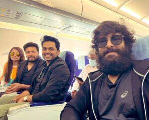 Karthi Instagram - What a rare opportunity to travel together like this😊. Cholar payanam arambam!

#PS1 #ManiRatnam @the_real_chiyaan @jayamravi_official @trishakrishnan