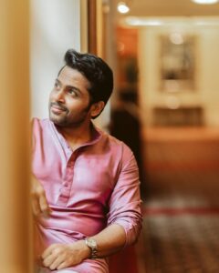 Karthi Instagram - Feeling so proud to be in our Most Beautiful Capital City. Thank you Delhi 😊

Styled By: @praveenraja 
Style team: @naushad_ahmed97 @inaz_farhan
📸 @arunprasath_photography