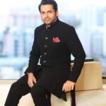 Karthi Instagram - #PS1 Promotions, Hyderabad! Styled By: @praveenraja Style team: @naushad_ahmed97 @inaz_farhan 📸 @arunprasath_photography