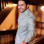 Karthi Instagram - All set to meet you guys in Bengaluru! #PS1 Styled By: @praveenraja 📸 @Arunprasath_photography