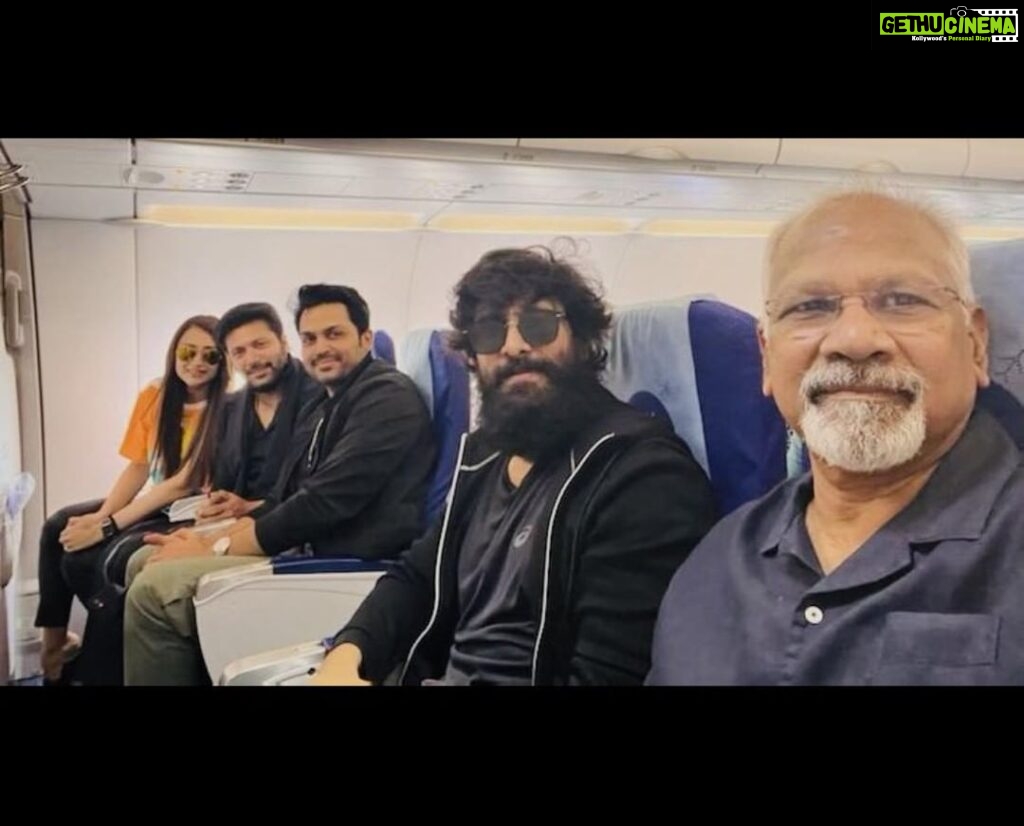 Karthi Instagram - What a rare opportunity to travel together like this😊. Cholar payanam arambam! #PS1 #ManiRatnam @the_real_chiyaan @jayamravi_official @trishakrishnan