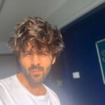 Kartik Aaryan Instagram – Thodi Tareef Karo Please 
Bohot Mann Kar Raha Hai 🔥 Quarantine