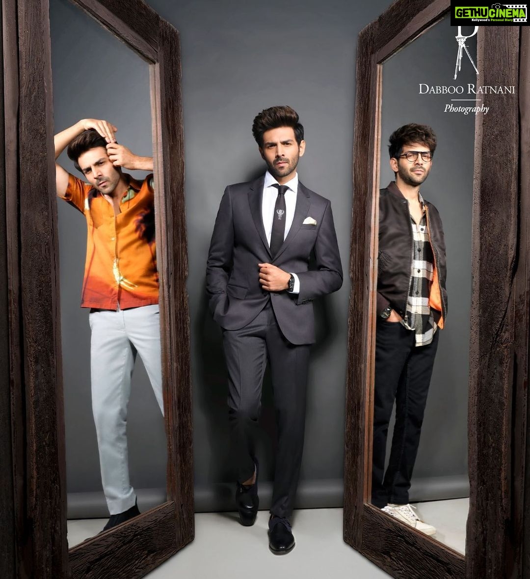 Kartik Aaryan Instagram - Buy 1 Get 3 !! RAGHU🕺🏻VEER👨🏻💻 KARTIK 🎭 ... #DabbooRatnaniCalender 🔥 @dabbooratnani @manishadratnani