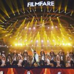 Kartik Aaryan Instagram - Stage laga hai .. Badi jagah hai Do it with a twist 🎶🔥🕺🏻 @filmfare 🙏🏻