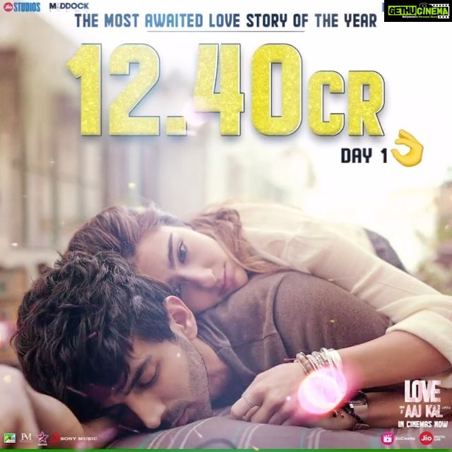 Kartik Aaryan Instagram - Aapke Ladke ki ab tak ki Biggest Opener Thank you for all the love 🙏🏻🙏🏻 #LoveAajkal ❤️ #SarTik 💓 Guwahati