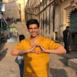 Kartik Aaryan Instagram - Happy Valentine’s day Raghu ki taraf se ❤️ #LoveAajkal