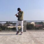 Kartik Aaryan Instagram - #PungiDance 🔥 👟 #HaanMainGalat #Repost @shivajonty ・・・ @kartikaaryan Challenge Accepted 😉😅 #PungiDance - New Challenge Maja Aa gya New Dance Challenge Krke 🔥🕺 #HaanMainGalat Ka #PungiDance🎷🎶🕺🔥 #LoveAajKal ♥️ #doitwithatwist