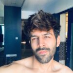 Kartik Aaryan Instagram - First Selfie #2020