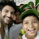 Kartik Aaryan Instagram - Merry Christmas 👶🏻🎅🏻