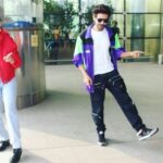 Kartik Aaryan Instagram – #DheemeDheemeChallenge has reached d next level 🔥
@deepikapadukone 💃🏻🕺🏻
Too much fun 🎶 Terminal 2 Chatrapati Shivaji Terminal Mumbai