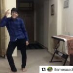 Kartik Aaryan Instagram - Superb 🤟🏻🤟🏻 #AnkhiyonSeGoliMare #Repost @itsmesaadshafique #DanceLikeChintuTyagi #akhiyosegolimare for Apne chintu tyagi.❤️ @kartikaaryan @ananyapanday @bhumipednekar @farahkhankunder @mikasingh #patipatniaurwoh #akhiyonsegolimaare #kartikaaryan #viral #explore #dance #akhiyonsegolimare #tseries #bhumipednekar #ananyapandey #patipatniaurwoh Mumbai, Maharashtra