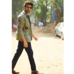 Kartik Aaryan Instagram - Give me a caption yaar . . #PatiPatniAurWoh Mumbai, Maharashtra