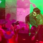 Kartik Aaryan Instagram - Bosco sir ne VIBE bana di Dheeme Dheeme 🔥 Thank you @boscomartis ❤️ @vijaya_kriti @auggypereira @thegulnaazkhan @alisha__behura and the whole team for creating yet another memorable song 💥 🎵 #DheemeDheeme 🤟🏻🕺🏻 #PatiPatniAurWoh 👫💃🏻
