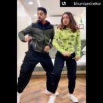 Kartik Aaryan Instagram - #ChintuTyagi doesnt like this.. Patni is having too much fun with @ayushmannk 😡 Thanx Ayushmann 😘 😂 #Repost @bhumipednekar Chandani Raat main.. Hero @ayushmannk ke saath main.. #DheemeDheeme Thank you AK for always just being the best.Love Love Love you #PatiPatniAurWoh @kartikaaryan @ananyapanday @aparshakti_khurana @mudassar_as_is @junochopra @bhushankumar @mellowdrama_official @brstudiosllp @tseriesfilms @tseries.official #Dancelikechintutyagi