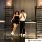 Kartik Aaryan Instagram - #ChintuTyagi to both of you - 🔥🔥 #Repost @khushbu_singh Again playing the exact opposite of how I am in real! Watch me dominate (just on camera 😆) with the hair flips and hip leads #DheemeDheeme . ft @kyle_coutinho @khushbu_singh Choreography @themiddlebeatdancecompany Shot by @hitesh_puwakkad Music and motivational support @mkhan7861 Song by @tonykakkar @nehakakkar for @kartikaaryan @ananyapanday @bhumipednekar ‘s #patipatniaurwoh . @tseries.official #kartikaaryan #ananyapanday #bhumipednekar #bollywood #hiphop #dance #cover #dancelikechintutyagi #power #dancer #life #trending #friday #feel #weekend #vibe #dancersofinstagram #mbdc