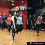 Kartik Aaryan Instagram - ❤️❤️ #DheemeDheeme #Repost @azizadegwekar Such a Damn ADDICTIVE Song ❤️ Song - #dheemedheeme Singers- @tonykakkar @nehakakkar Music- @tanishk_bagchi @tonykakkar Music label- @tseries.official #dancelikechintutyagi #dheemedheemechallenge #dheemedheeme #patipatniaurwoh #dancelikechintutyagi @kartikaaryan @bhumipednekar @ananyapanday @mudassar_as_is @junochopra @bhushankumar @mellowdofficial @boscomartis @brstudiosllp @tseries.official Patiala, India
