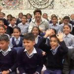 Kartik Aaryan Instagram - Happy Children’s day !! 👶🏻🎶 #DheemeDheeme 😜❤️