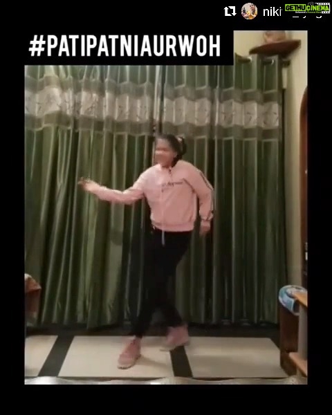 Kartik Aaryan Instagram - ❤️❤️💃🏻💃🏻 Superb #DheemeDheeme #Repost @nikita_tyagi @nikita_tyagi .....kamakshi taking the #dheemedheemechallenge #dancelikechintutyagi #dheemedheeme @kartikaaryan @ananyapanday @bhumipednekar @tonykakkar