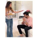 Kartik Aaryan Instagram - Happy Rakhi Hamesha Meri Raksha Karne Vaali ❤️ @dr.kiki_