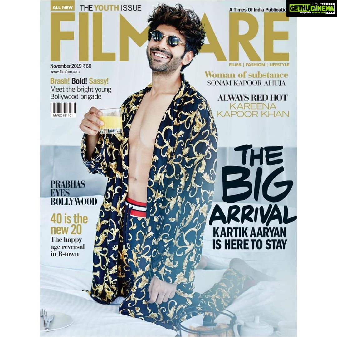 Kartik Aaryan Instagram - Filmfare Cover β
#BucketList #FirstCover ππ» . . @filmfare @jiteshpillaai π πΈ : @arjun.mark Stylist: @nikitajaisinghani Hmu - @vickysalvi22 @milankepchaki Location: @dharana_shillim