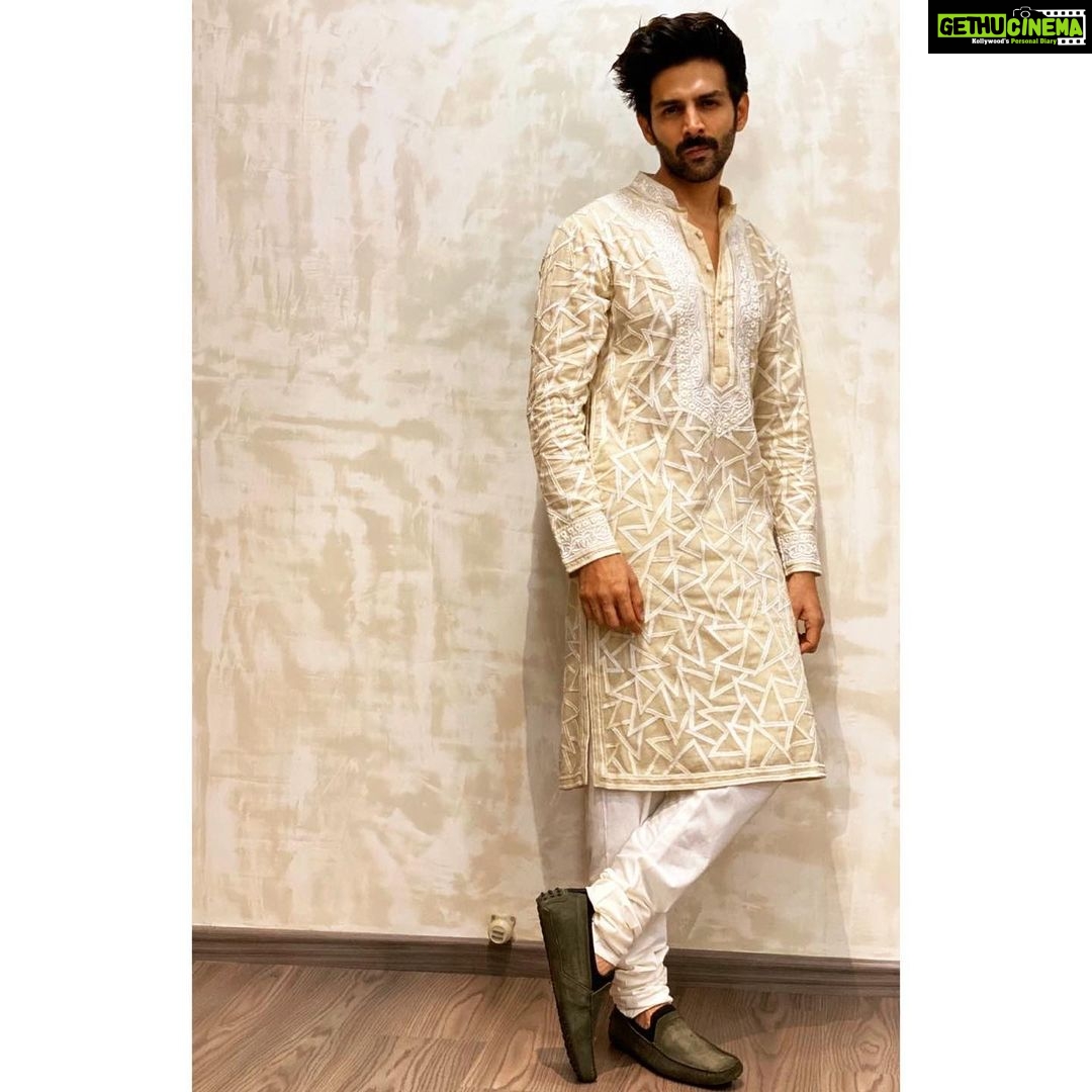 Kartik Aaryan Instagram - Diwali Taiyyar 💥