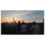 Kartik Aaryan Instagram - From fun sets to sunsets #Team ❤️