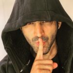 Kartik Aaryan Instagram - Shhhhhh 🤫❤️ Mumbai, Maharashtra
