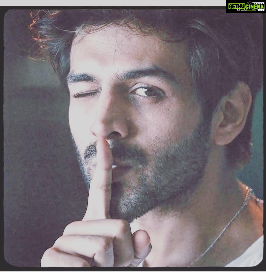 Kartik Aaryan Instagram - Shhh... Just #PoseLikeKartikAaryan 🤫😉 Lucknow, Uttar Pradesh