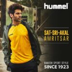 Kartik Aaryan Instagram - See you tomorrow #Amritsar !! ❤️ Launch of #Hummel at Trillium Mall 6pm🤟🏻@hummelindia 🏃🏻‍♂️