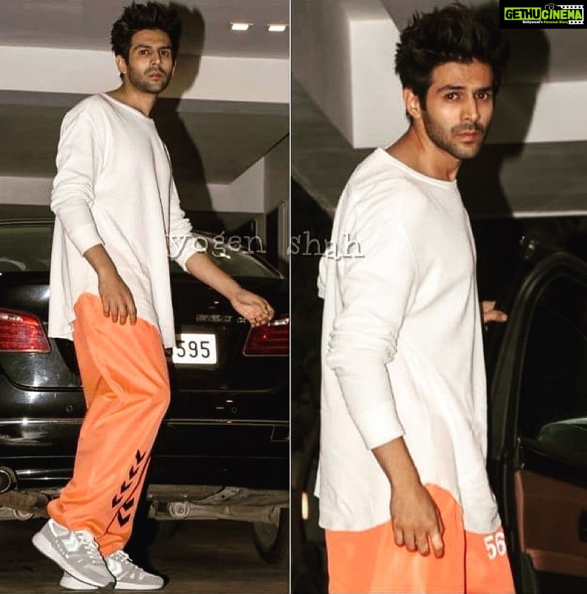 Kartik Aaryan Instagram - Kacha papped pukka papped ❤️