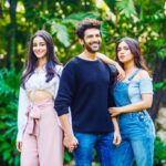 Kartik Aaryan Instagram - Chintu Tyagi , Patni Aur Woh ke saath aa rahe hai 6 th dec 2019 ko 👀❤️🤫😉 #PatiPatniAurWoh will release on 6th of Dec !! @bhumipednekar @ananyapanday @mudassar_as_is @itsBhushanKumar, @junochopra, #RenuChopra, #KrishanKumar @tseries.official @BRStudiosLLP