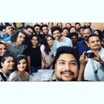 Kartik Aaryan Instagram - Celebrating Sara’s #Filmfare Award And my win at d #ZeeCineAwards 🏆 Thank you @imtiazaliofficial Sir and @wearewsf for making our win more special by this surprise celebration ❤️ Such a sweet n thoughtful gesture 🤗 @saraalikhan95 @filmfare @zeecineawards 🙏🏻 Delhi, India