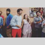 Kartik Aaryan Instagram - Celebrating Sara’s #Filmfare Award And my win at d #ZeeCineAwards 🏆 Thank you @imtiazaliofficial Sir and @wearewsf for making our win more special by this surprise celebration ❤️ Such a sweet n thoughtful gesture 🤗 @saraalikhan95 @filmfare @zeecineawards 🙏🏻 Delhi, India