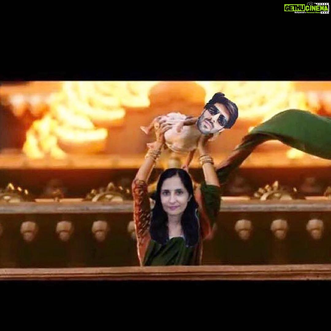 Kartik Aaryan Instagram - To the Strongest person i know Who not surprisingly is a woman Happy Women’s day Mummy 💪🏻❤️ Happy Women’s day to all you Strong Women out there #HappyWomensDay #JaiMaheshmati #Baahubali #RepostKartikAaryan 😁