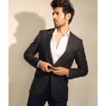 Kartik Aaryan Instagram - #Guddu in #Delhi ⭐️ #LukaChuppi This Friday !!! 😍🤫