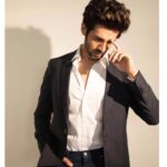 Kartik Aaryan Instagram - #Guddu in #Delhi ⭐️ #LukaChuppi This Friday !!! 😍🤫