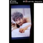 Kartik Aaryan Instagram - This is so sweet.. Guddu loves you too❤️❤️ Keep loving #Photo 😘😘 #Repost @ashmita_dasguptaa Main dekhun teri photo sau sau baar kude ❤❤❤❤ P.S- I Love You Kartik 🌹 @kartikaaryan #photosongchallenge #photosong #lukachuppi #kartikaaryan #kritisanon #tiktok