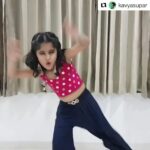 Kartik Aaryan Instagram – How cute is she❤️❤️ @kavyasupar #GrooveToPoster 
#PosterLagwaDo ab har jagah !! Awwwdorable 🤗🤗 Now Participate in the
 #GrooveToPoster contest,
 send in your videos and win #LukaChuppi tickets 😍😍
・・・
…. #Repost @kavyasupar !! After watching this aap jarur POSTER LAGVAYENGE 📰📰📺📺💃💃💃💥💥💥#kavyasupar #groovetoposter #lukachuppi  #posterlagwado  #kritisanon  #kartikaaryan  #maddockfilms @kritisanon  @kartikaaryan  @mikasingh  @vijayganguly  @aparshakti_khurana  @maddockfilms @pankajtripathi__  @tseries.official