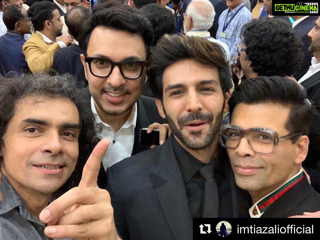 Kartik Aaryan Instagram - Losers’ backfie with the honorable PM! 🙈 #Repost @imtiazaliofficial