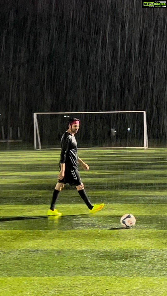 Kartik Aaryan Instagram - Rain 🌧 and Football ⚽️ 🔥🐾 Two of my Fav things Together