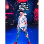 Kartik Aaryan Instagram - Had a blast Hosting and Performing at the #KidsChoiceAwards 👼🏻 Thank u to all the Kids for voting Sonu as the ‘Dynamic Performer of the Year’ 🏆 @nickindiaofficial ❤️