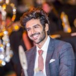 Kartik Aaryan Instagram - Weekend Mood 😄