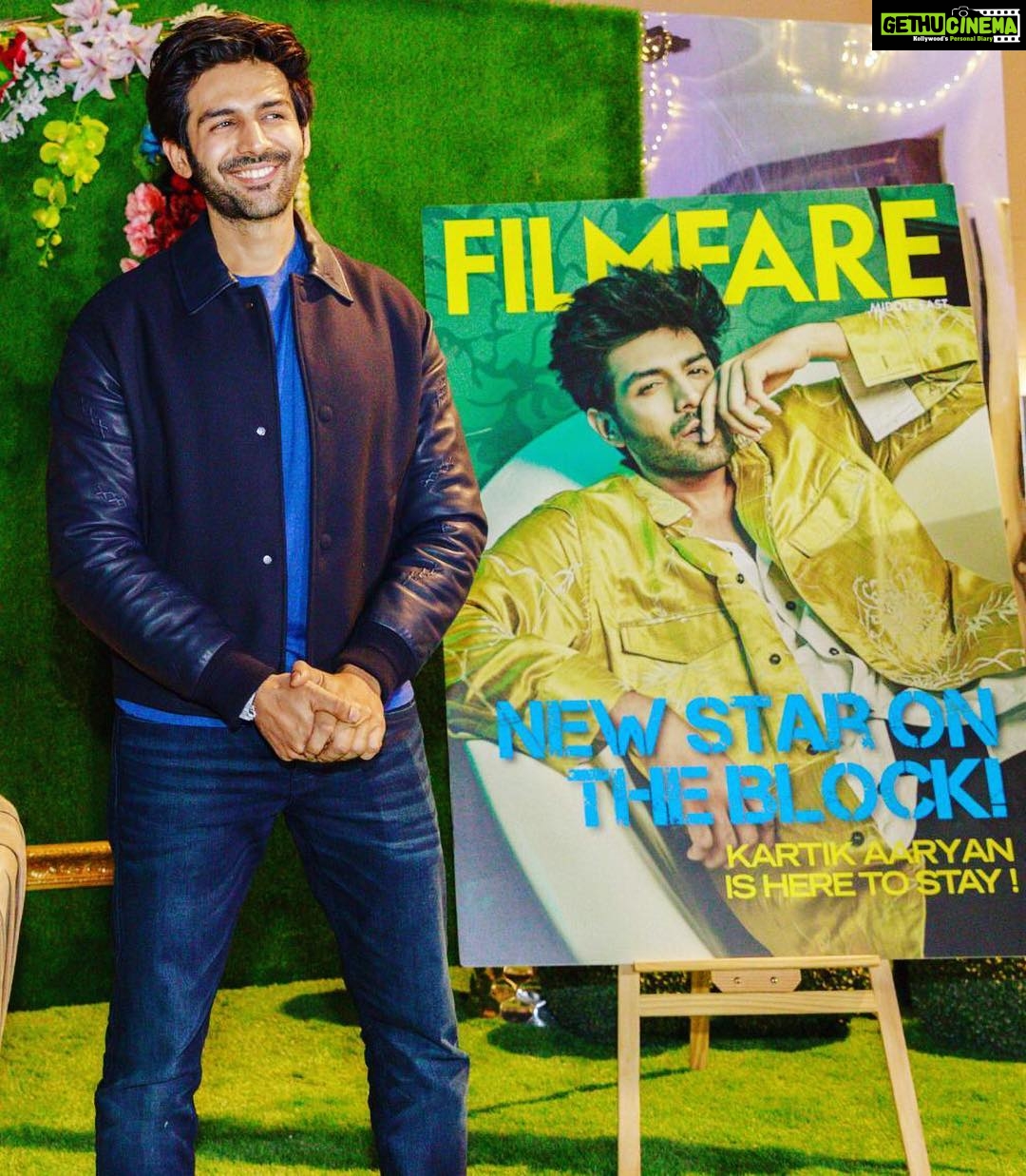 Kartik Aaryan Instagram - Had a blast at the Cover Launch of @filmfareme ❤️🎉 Dubai, United Arab Emirates