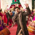 Kartik Aaryan Instagram - This year’s Diwali is really special and you know why 😘 Thank you for making 2018 a year to remember Sonu ki taraf se a very Happy Diwali 🤗🤗